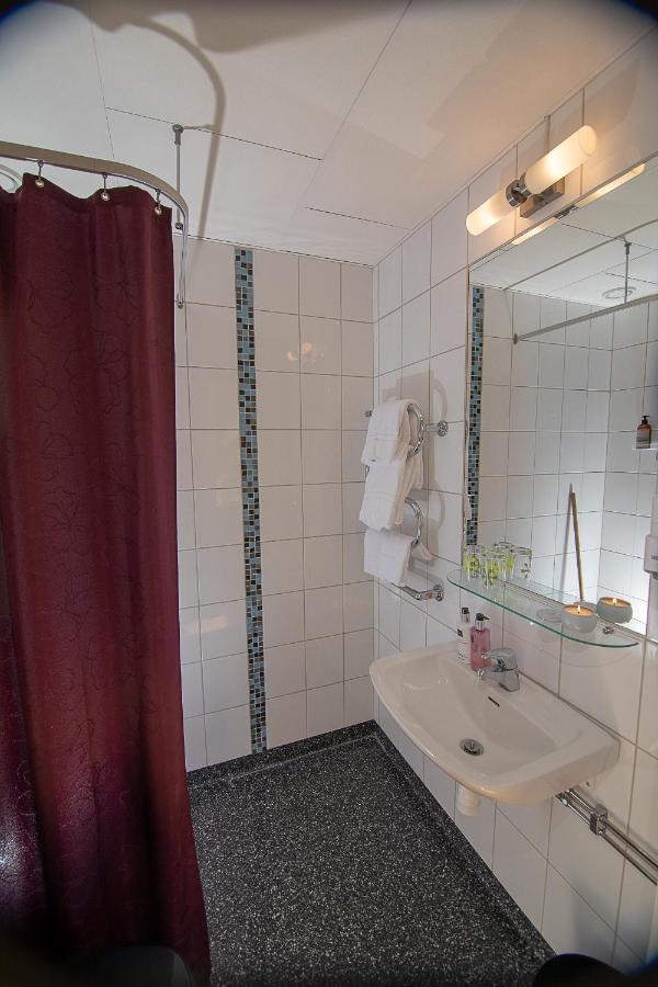 Hotell Station Skinnskatteberg المظهر الخارجي الصورة