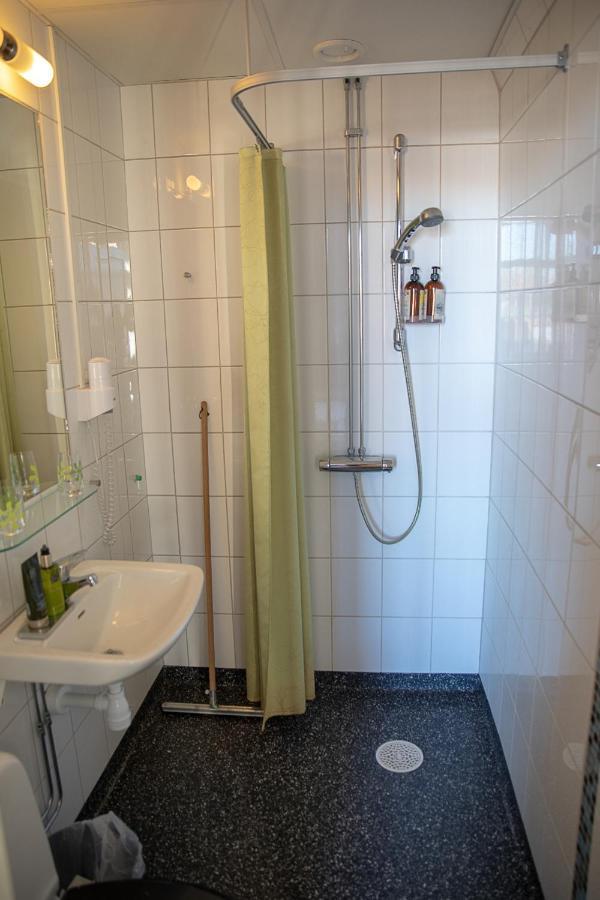 Hotell Station Skinnskatteberg المظهر الخارجي الصورة